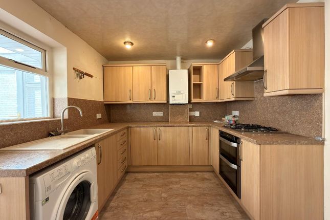 Mattock Crescent, Morecambe photo 4