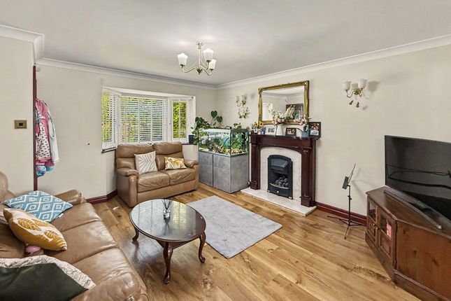 22 Ross Avenue, Manchester photo 4