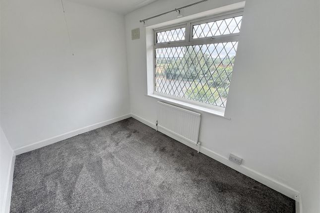 14, Wood Lane, Mansfield photo 4