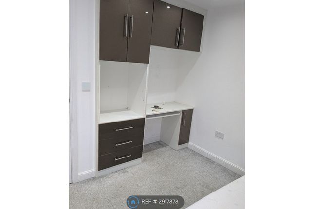 Oakes Crescent, Dartford photo 2