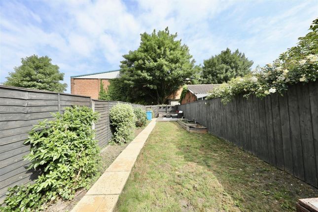 29, Glebe Road, Hull photo 3