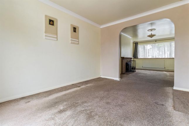 4, Priory Close, Lancing photo 4