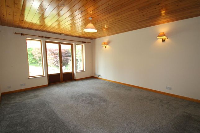 1b, Brookfield Avenue, Altrincham photo 2