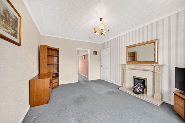 16 Glenbank, Falkirk photo 4