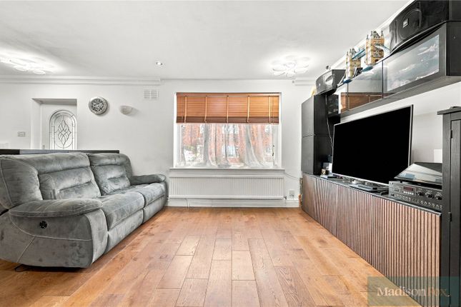 Fletcher Road, Chigwell photo 4