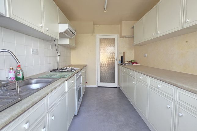 12, Welsh Road West, Southam photo 3