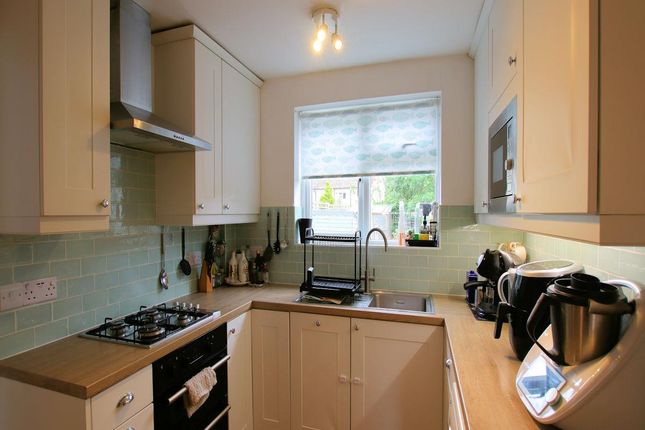 44, Corwen Road, Reading photo 3
