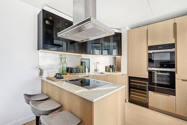 Apartment 2908,,, River Park Tower, London photo 3