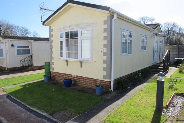 33 Bluebell Woods, Shalloak Road, Canterbury photo 2
