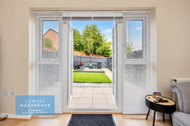 14 Piren Green, Silverdale, Newcastle photo 4