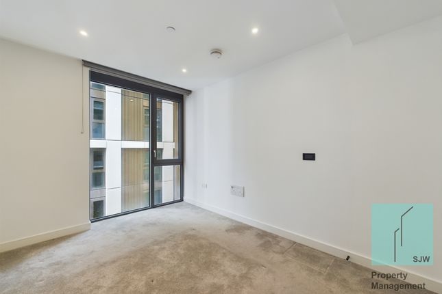Flat to rent in Bowden House, 9 Palmer Road, London