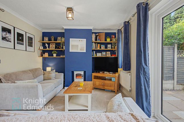 14 Waverley Close, Maidstone photo 2