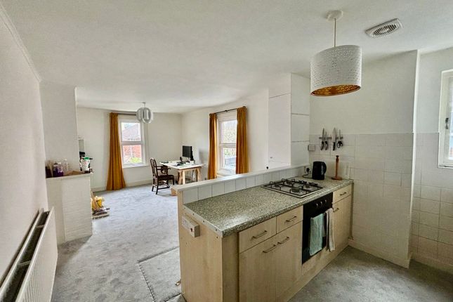 9, Drayton Road, London photo 3