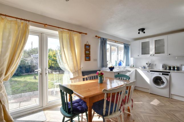 10, Denham Way Camber, Rye photo 2