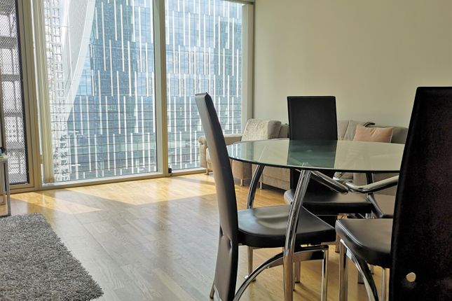Landmark West Tower, 22 Marsh Wall, London photo 3