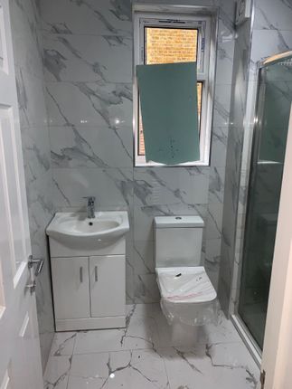 Bathroom.Jpg
