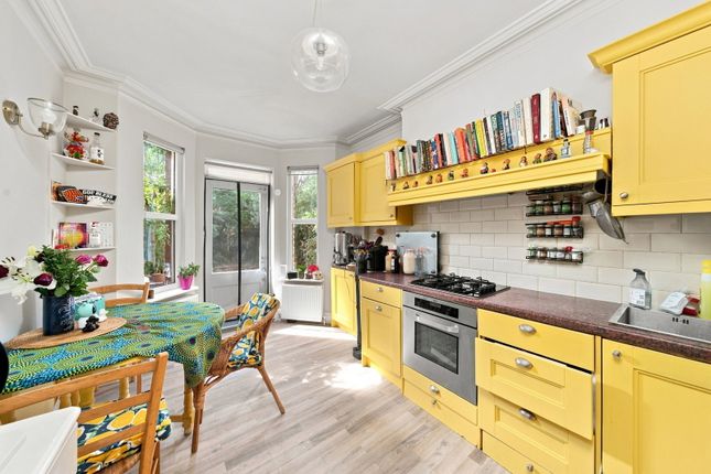 81, Churchill Road, London photo 4
