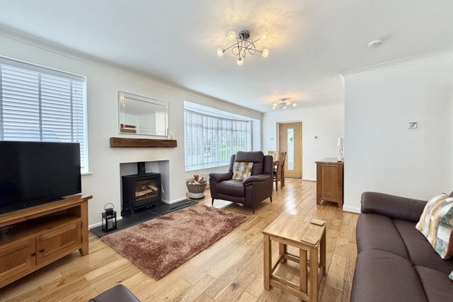 4, Pinfold Rise, Leeds photo 2