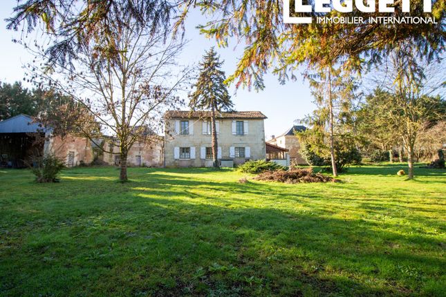 Thumbnail Villa for sale in Loudun, Vienne, Nouvelle-Aquitaine