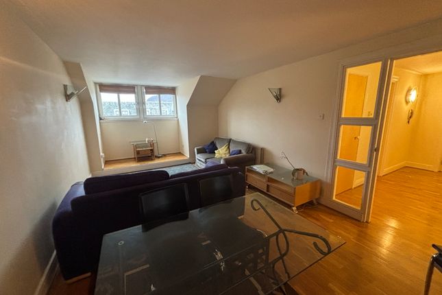 34/4 Cavalry Park Drive, Edinburgh photo 3