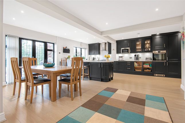 45, Williams Way, Hertfordshire photo 4