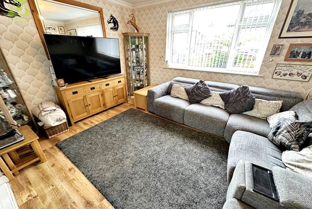 55, Windermere Road Greater Manchester, Farnworth photo 3