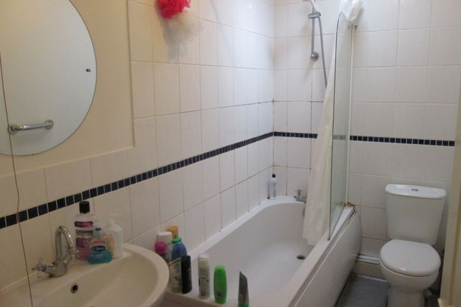 24 Thackeray Road, Portswood, Southampton photo 5