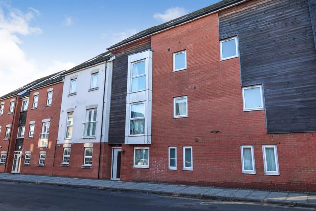 Thumbnail Flat to rent in Pytchley Street, Abington, Northampton