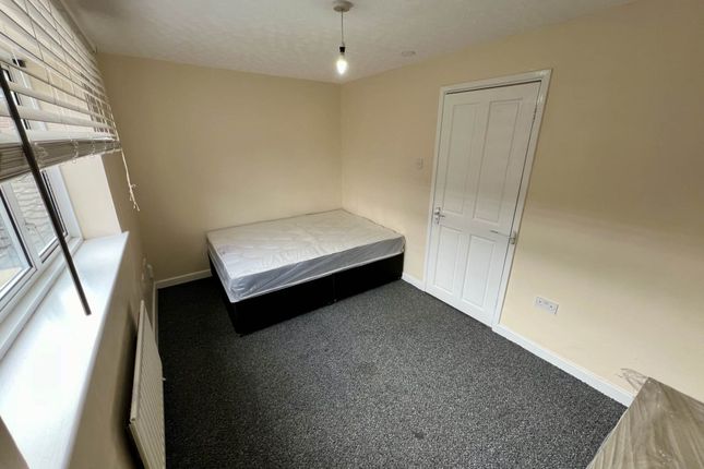 Room to rent in Longbanks, Harlow
