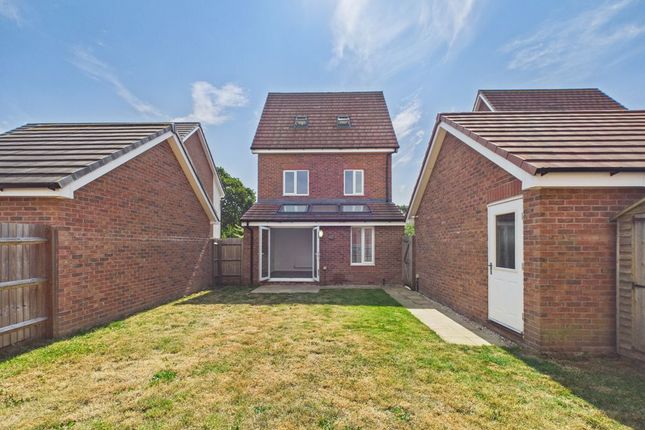 43, Weaver Grove, Shifnal photo 3