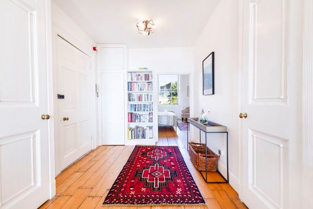 Flat to rent in Royal York Crescent, Clifton, Bristol