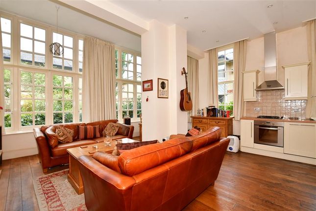 Flat for sale in West Cliff Road, Ramsgate, Kent