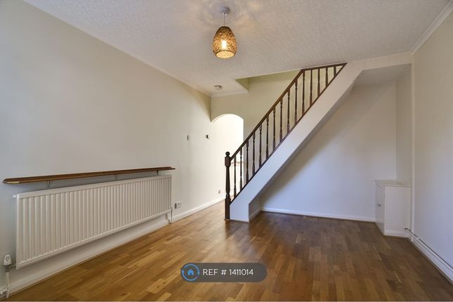 Chester Road, Watford photo 3
