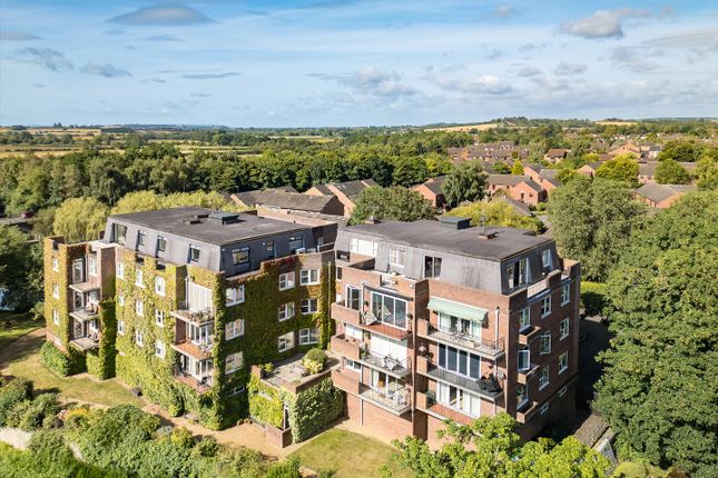 Flats for Sale in Stratford-upon-Avon - Stratford-upon-Avon Apartments