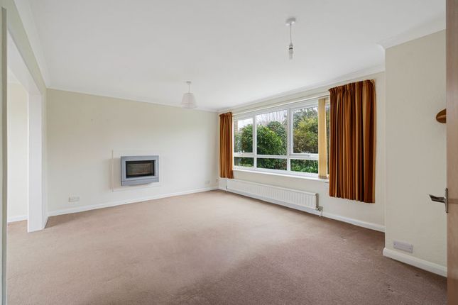 140, Worcester Road, Chichester photo 4