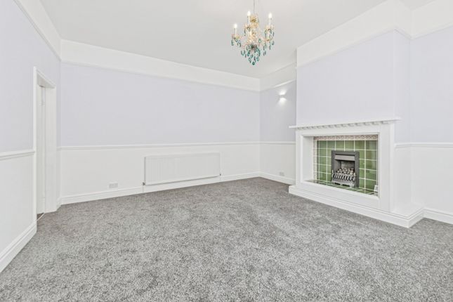 7, Regent Street, Lower Hopton, Mirfield photo 4