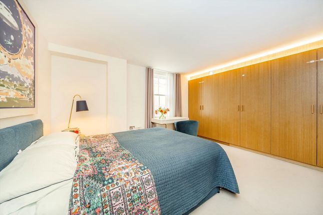 68B, Warwick Square, London photo 4