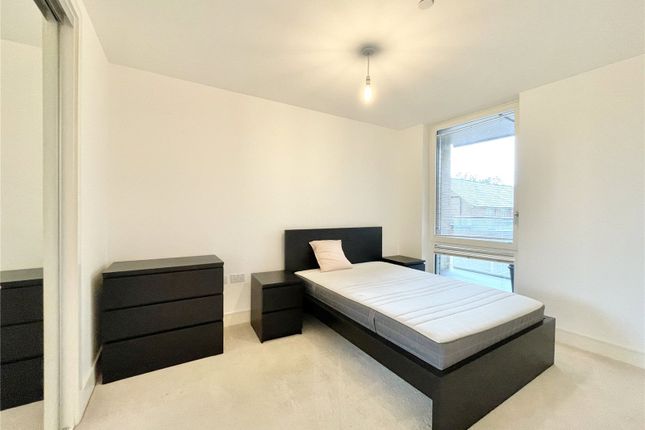 Flat 13,, Yardley Court, West Drayton photo 2