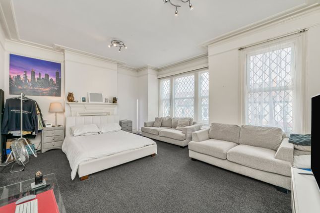 5, Dumbarton Road, London photo 4