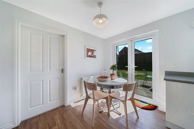 32, Cailhead Drive, Lanarkshire photo 4