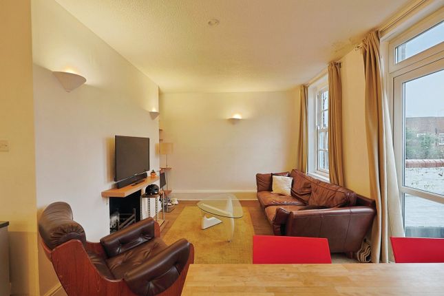 Nottingwood House, Clarendon Road, London photo 3