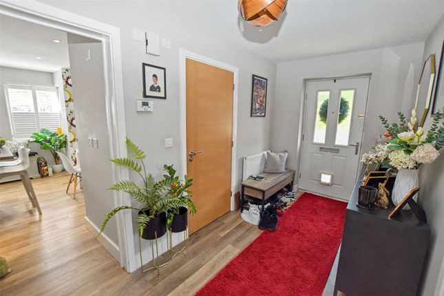 35, Rowden Way, Hampshire photo 4