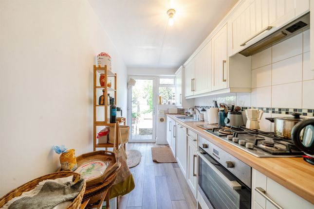 32, Denmark Road, London photo 4