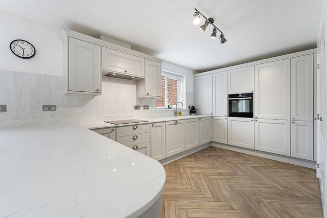6 Woodford Drive, Widnes photo 3