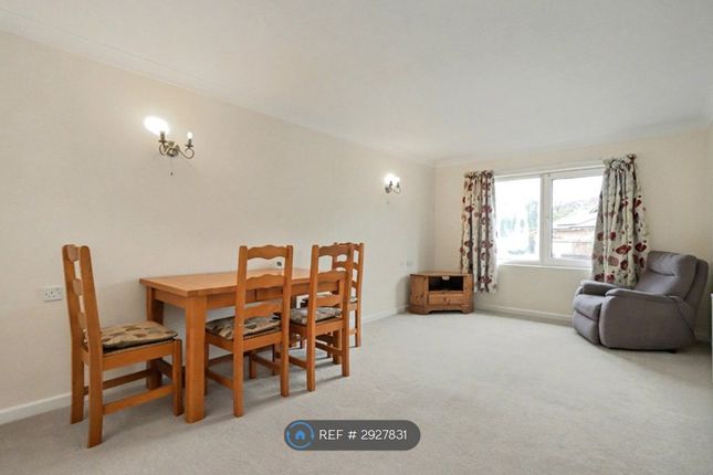 Flat, Homegreen House Wey Hill, Haslemere photo 3