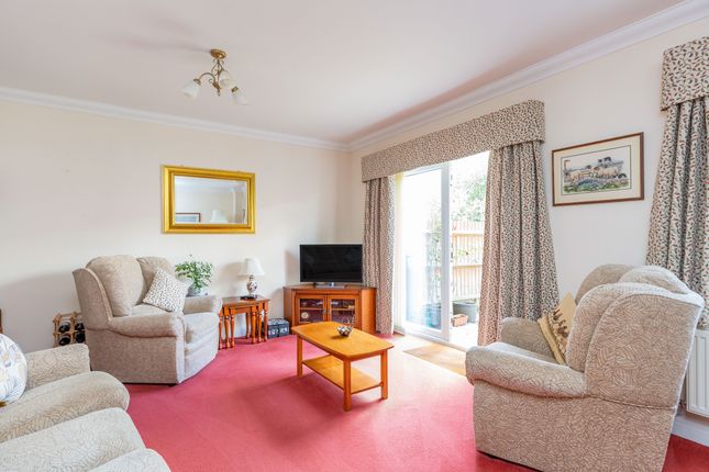 18 Weatherbury Road, Gillingham photo 2