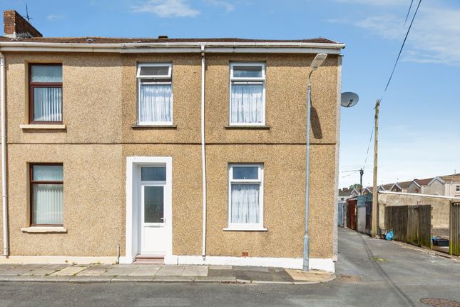 3-bed house on 35, Havelock Street, Carmarthenshire, £120,000