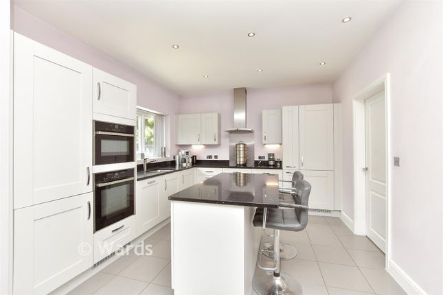 7, Lawday Avenue, Sheerness photo 2