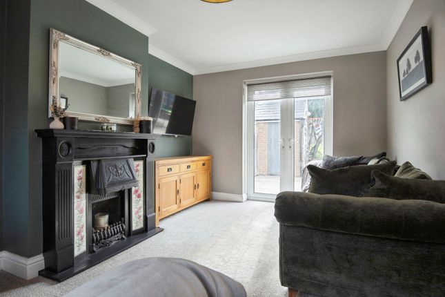 23, George Street, Bedfordshire photo 2