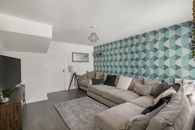 21, Ponting Place, Wiltshire photo 4